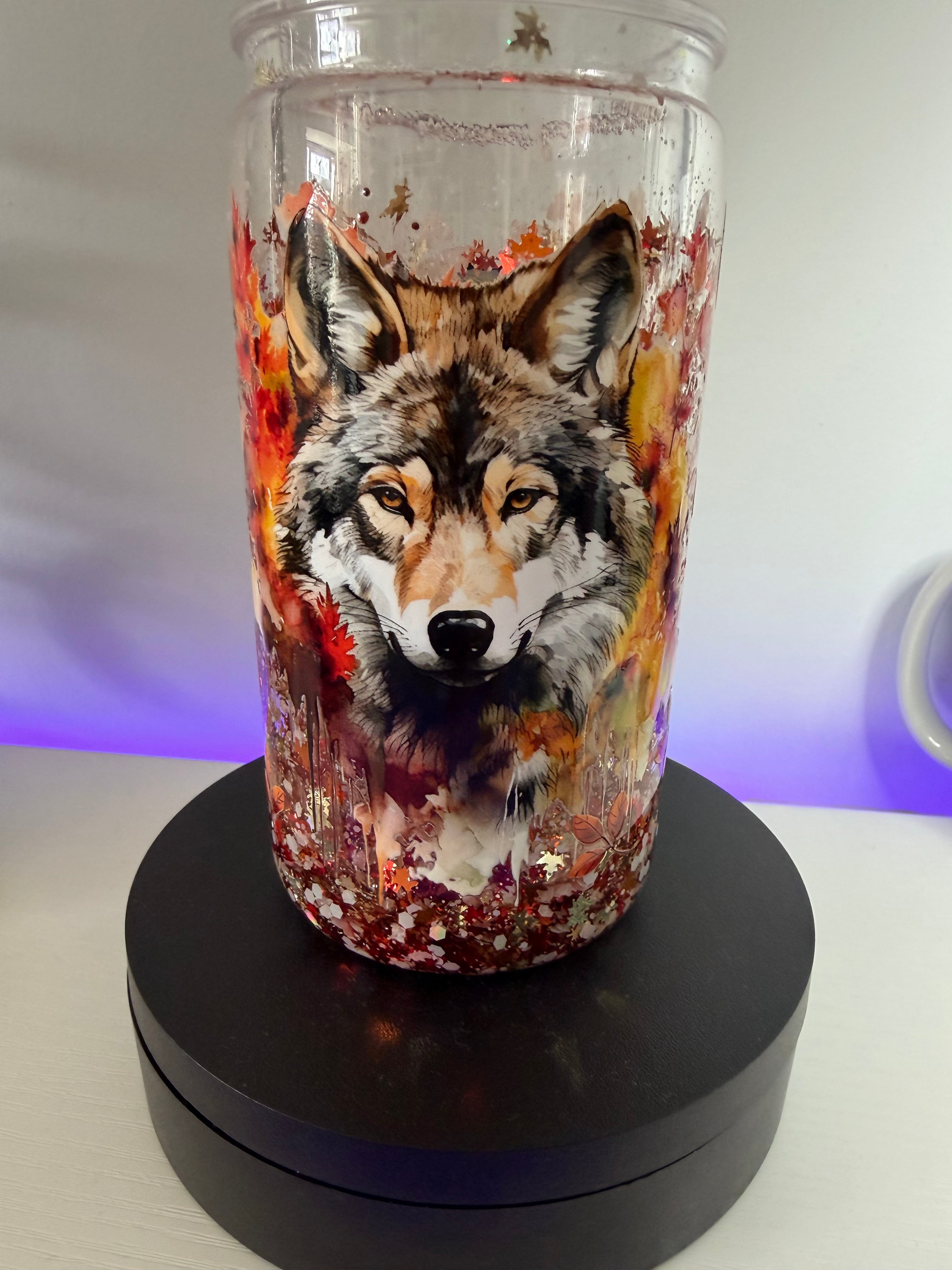 Wolf autumn tumbler
